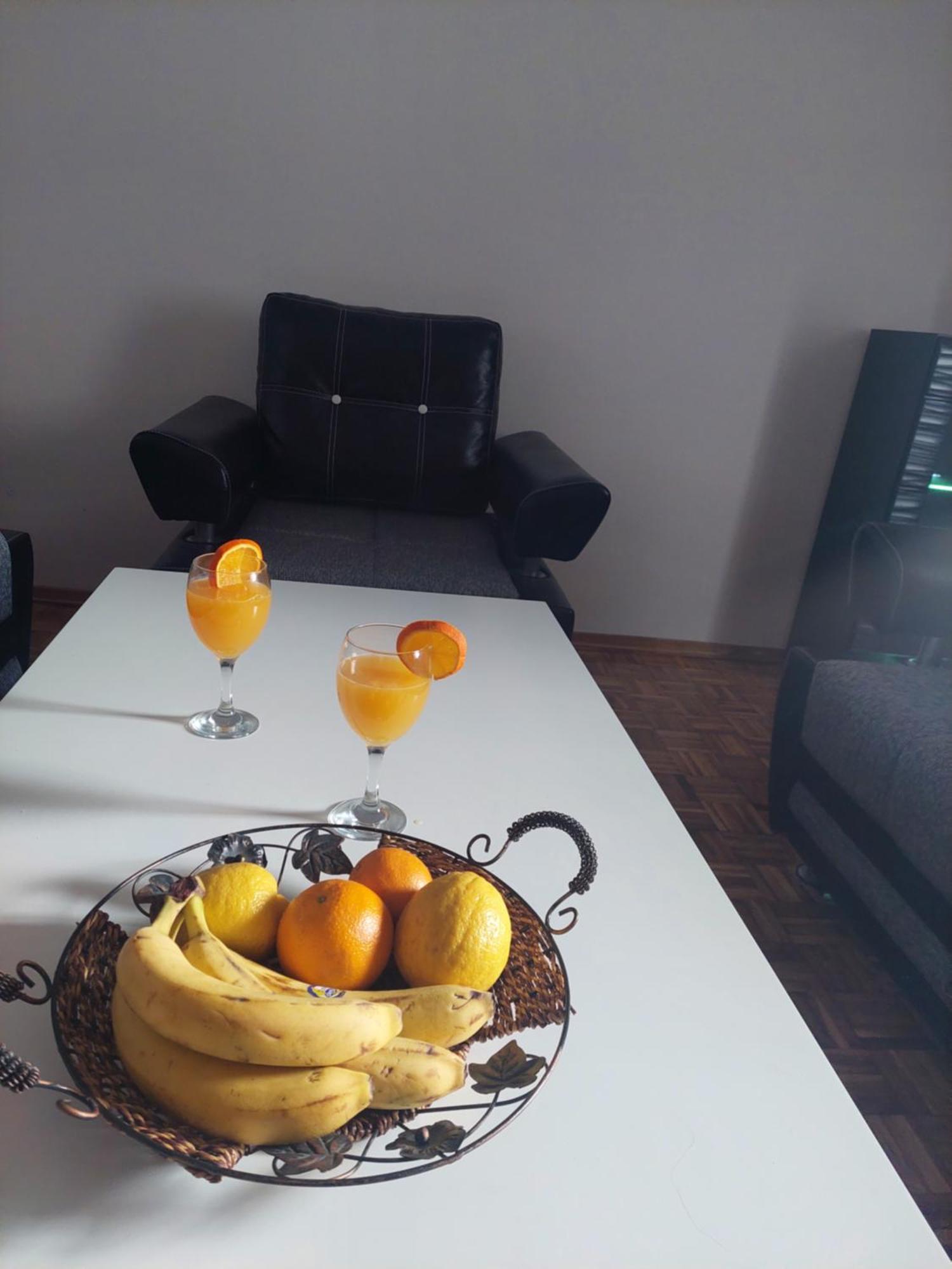Apartman Adi ไยเซ ภายนอก รูปภาพ