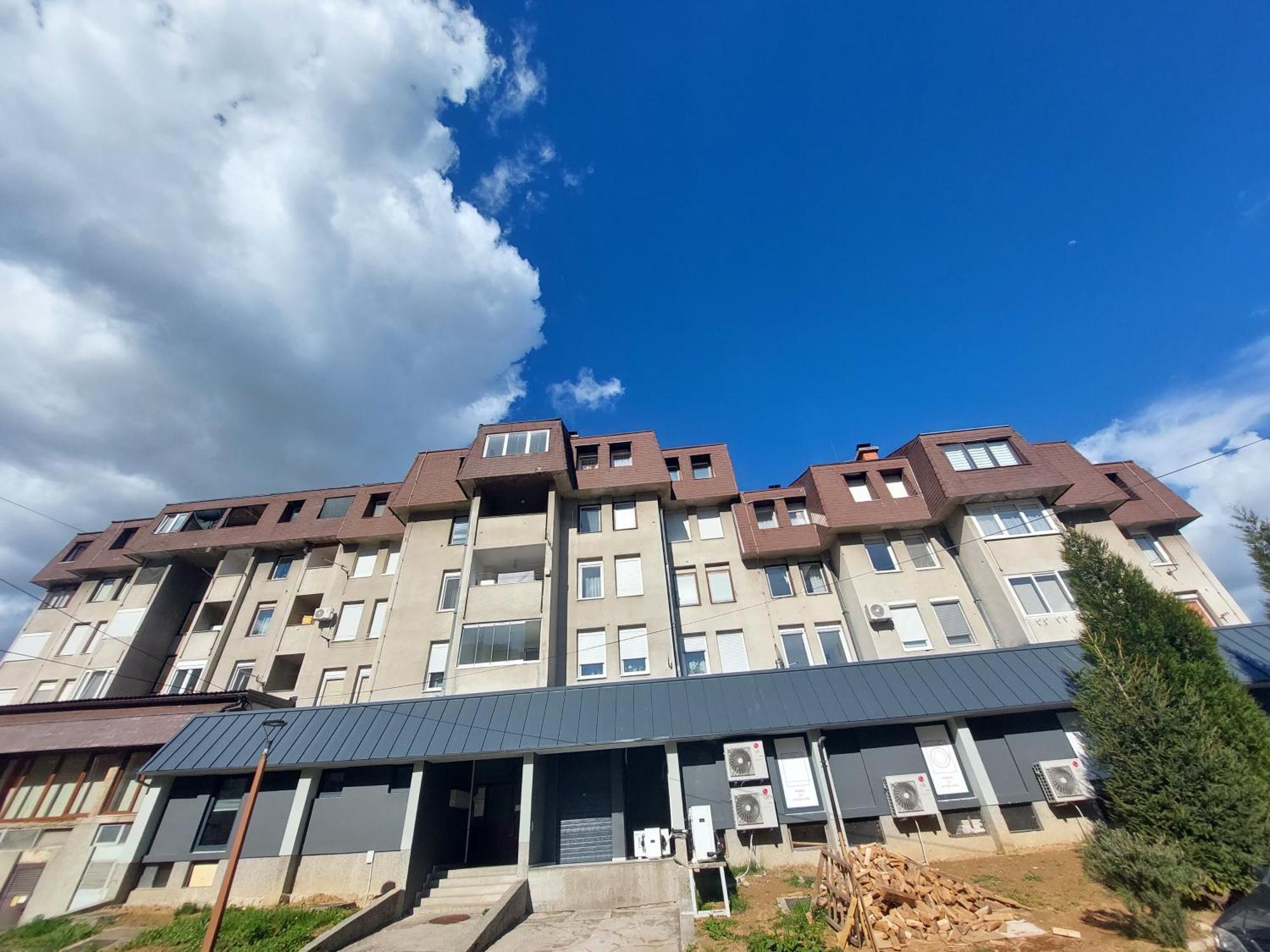 Apartman Adi ไยเซ ภายนอก รูปภาพ